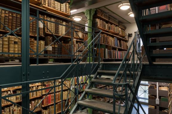 Photo des magasins historiques de la Bnu